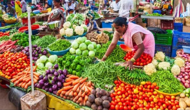 'Retail inflation eases to 4.83% in April, surge in food prices continues'