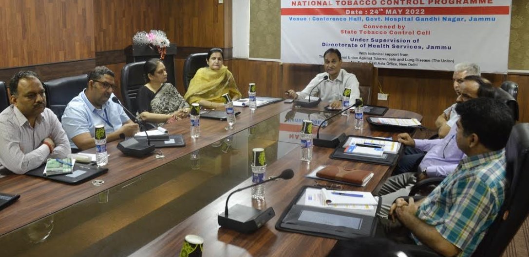 'DHS Jammu hosts Divisional Level sensitisation Workshop on Tobacco Control'