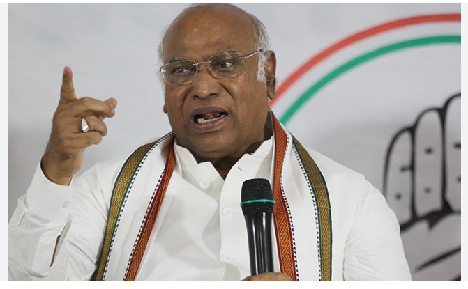 'Kharge Writes To Shah, Seeks His Intervention In Ensuring Adequate Security For Bharat Jodo Yatra in J&K'
