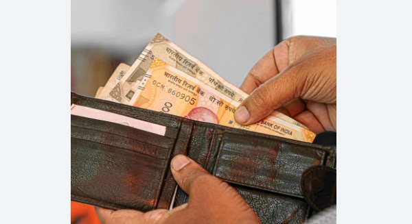 'Cabinet hikes Dearness Allowance (DA) by 4% for central government employees, pensioners'