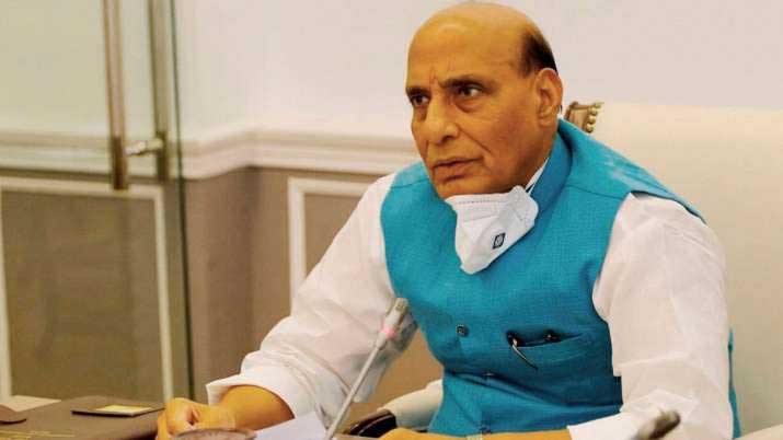 Rajnath Singh meets AK Antony and Sharad Pawar, briefs them on Ladakh row