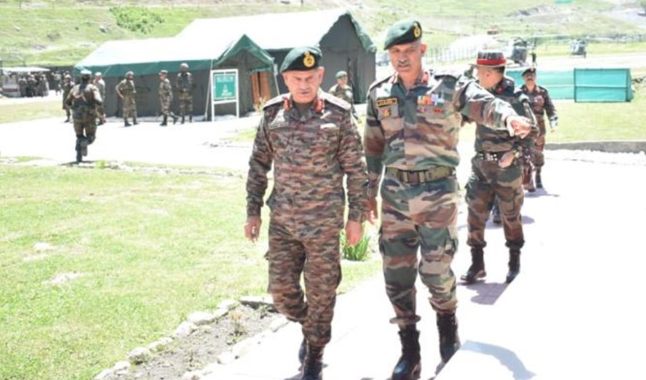 Army commander reviews security for Amarnath Yatra