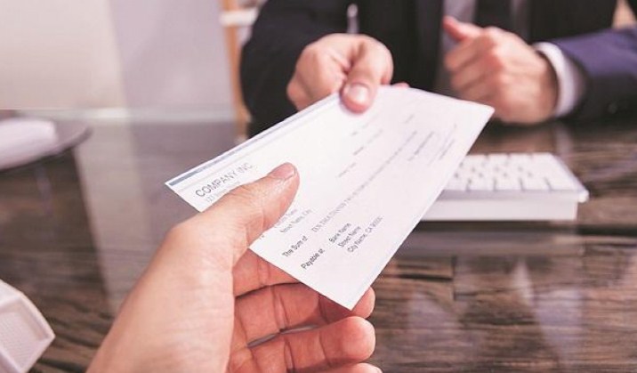 Good News! LIC employees to get over 25% wage hike