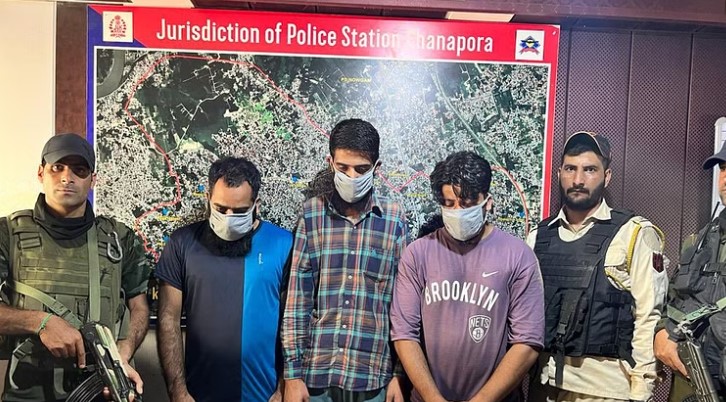 Three terrorist associates arrested in Srinagar