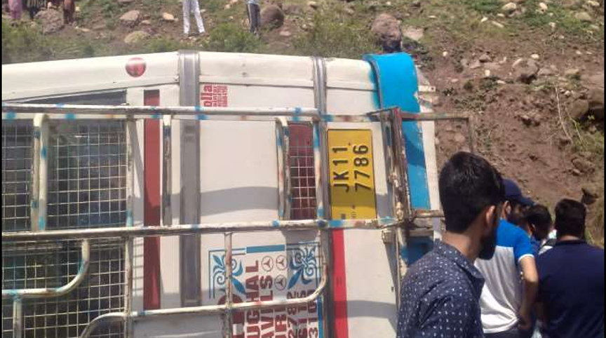 26 injured in Rajouri road mishap