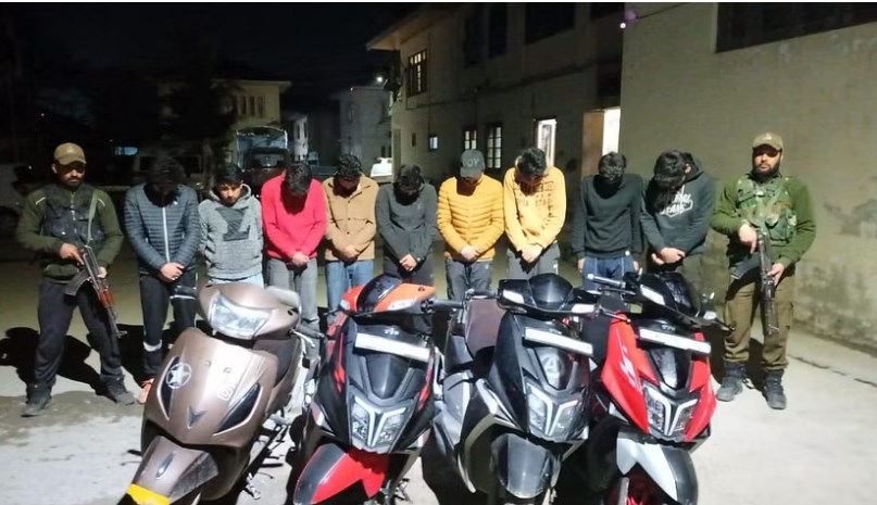 9 youth arrested in midnight raids for harassing car-bound family in Srinagar: Police