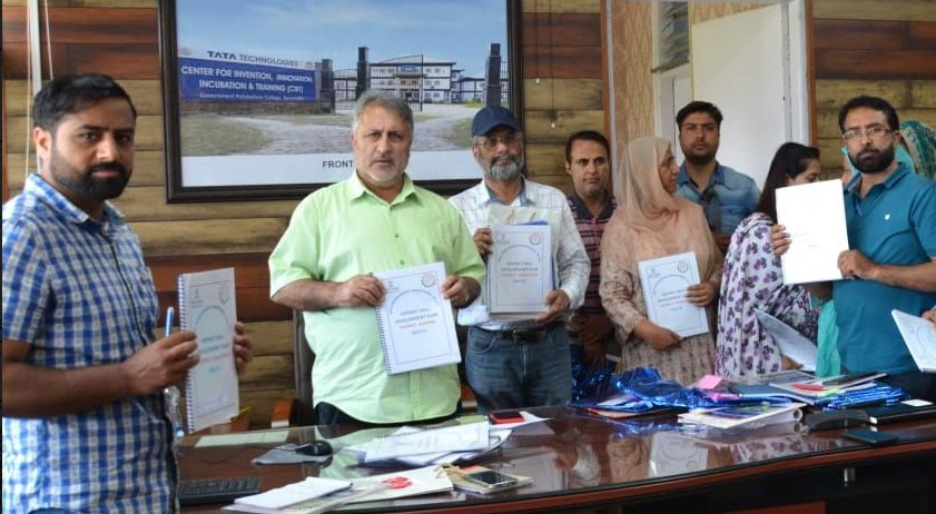 Dr Samoon releases reports, plans for Skill Development initiatives in J&K