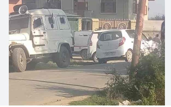 CIK conducts raids in several Kashmir districts