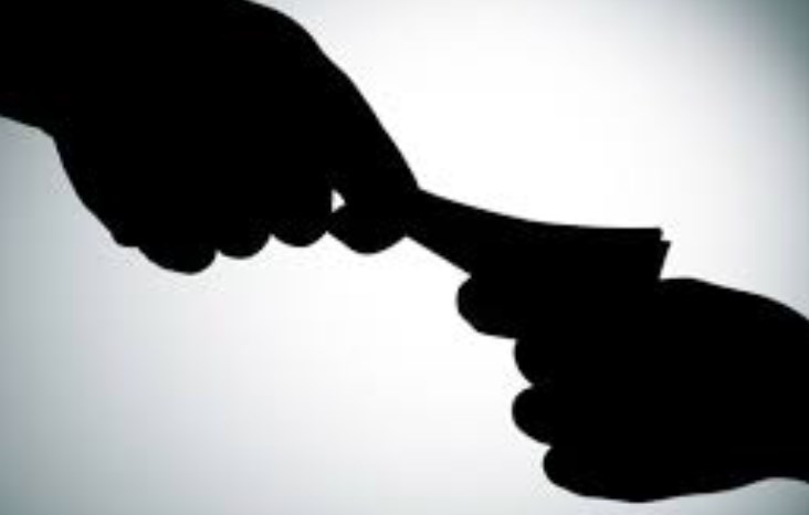 J&K: ACB traps, arrests Tehsildar for demanding and accepting bribe