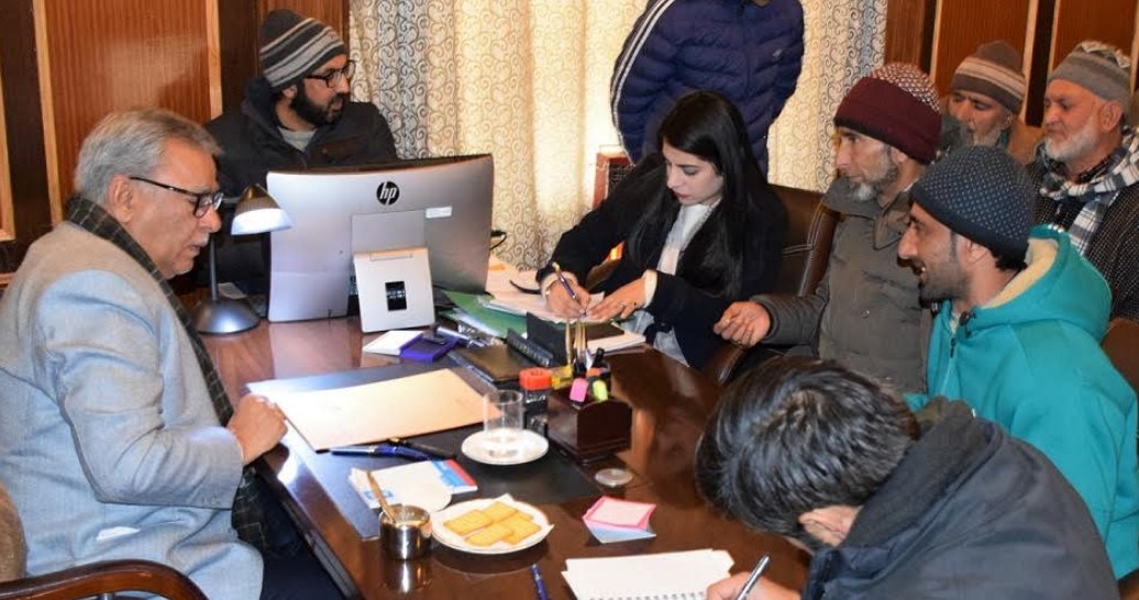 Govt committed to address issues of people on priority: Advisor Khan