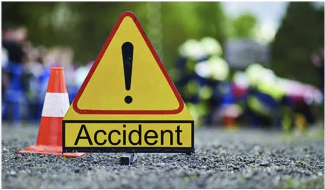 Sumo vehicle rolls down gorge in Thanamandi, 2 dead, 6 injured