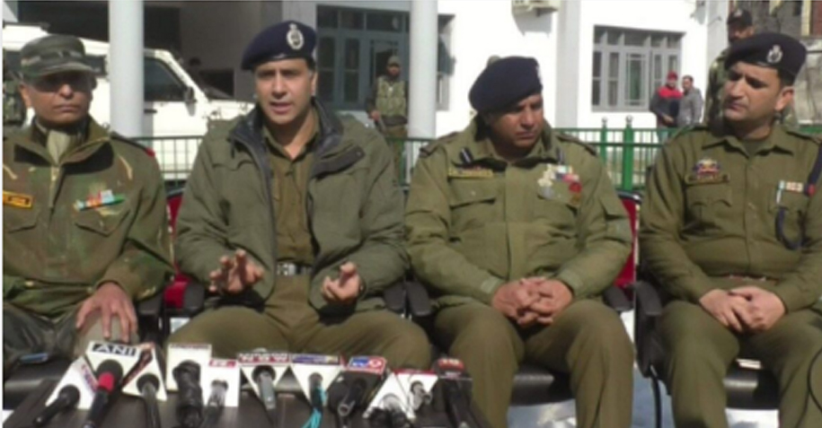 J&K: Police Apprehend Two Minors Crossing LoC to Join Militants in PoK; Boys Handed Over to Family After Counselling