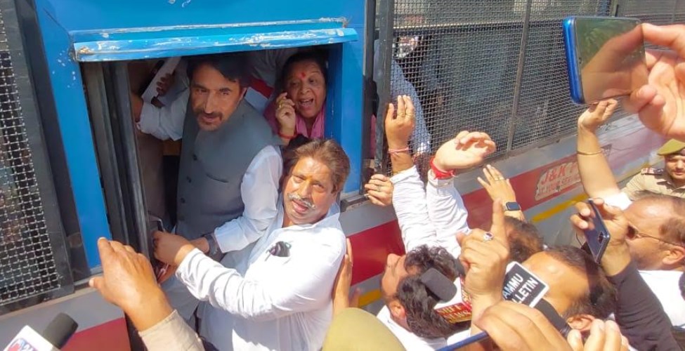 JKPCC chief, several Senior Congress Leaders arrested protesting price hike in Jammu