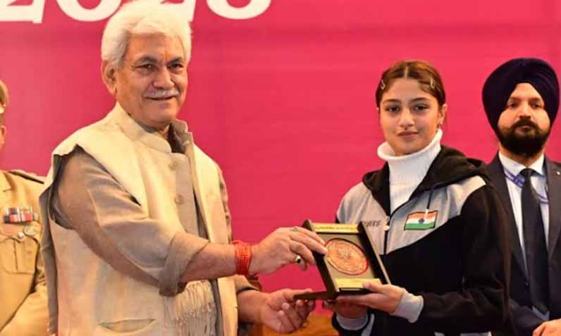 Empowerment of women is pivotal for the empowerment of Jammu Kashmir: LG Sinha