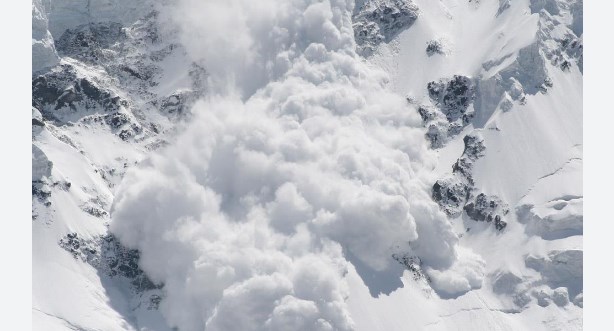 Avalanche warning issued in 06 Districts of J&K