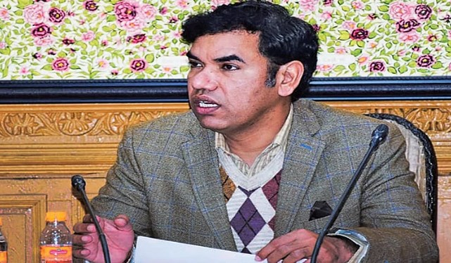 Decision on summer vacation in schools after Sunday: Div Com Kashmir
