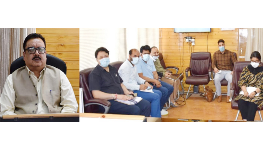 Navin Choudhary sets one month deadline for completion of Golden card registrations