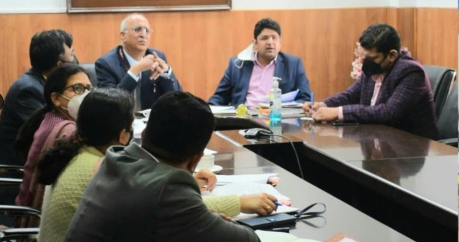 Div Com, Secretary NFCH review financial assistance to violence hit children under project “Assist” in J&K