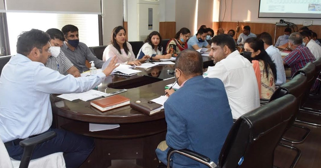 Div Com reviews annual achievements of beneficiary oriented schemes with HODs