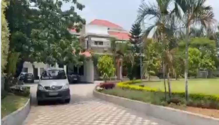 CBI raids former bureaucrat house in Jammu