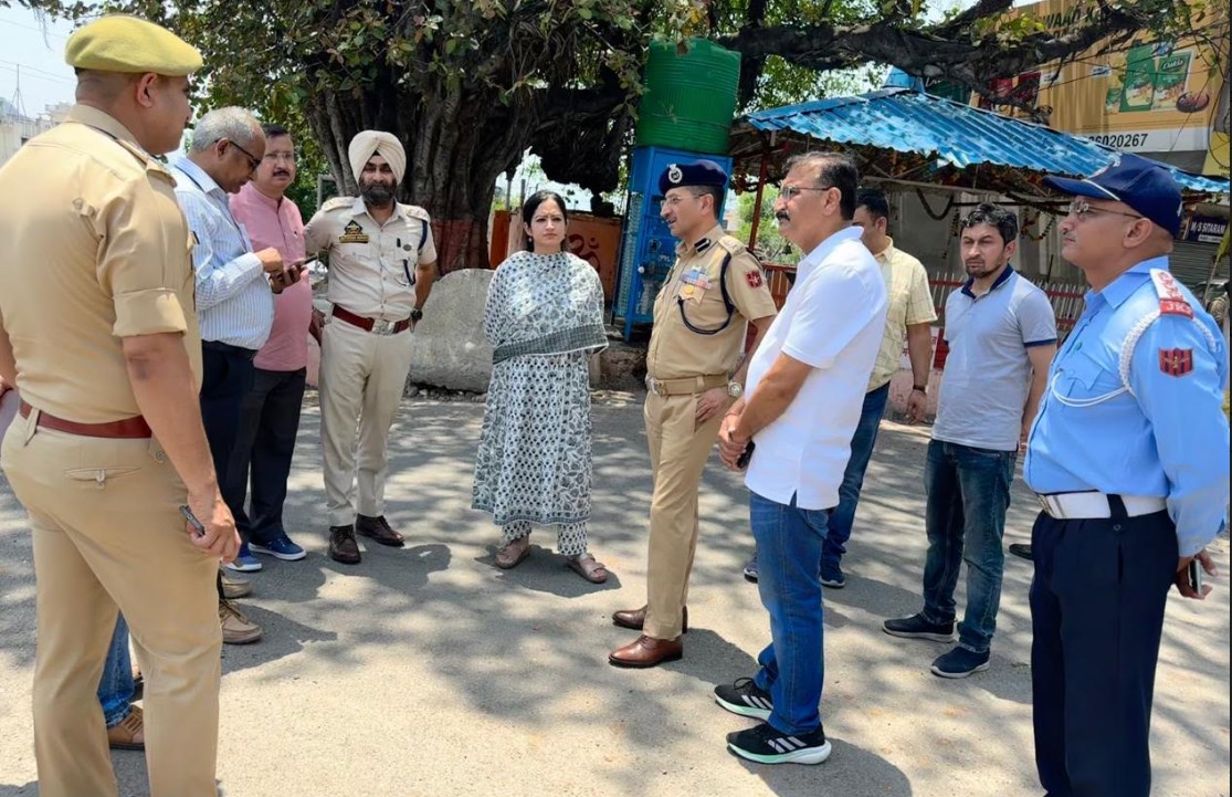 DC Udhampur review SANJY 2024 preparedness, inspects National Highway