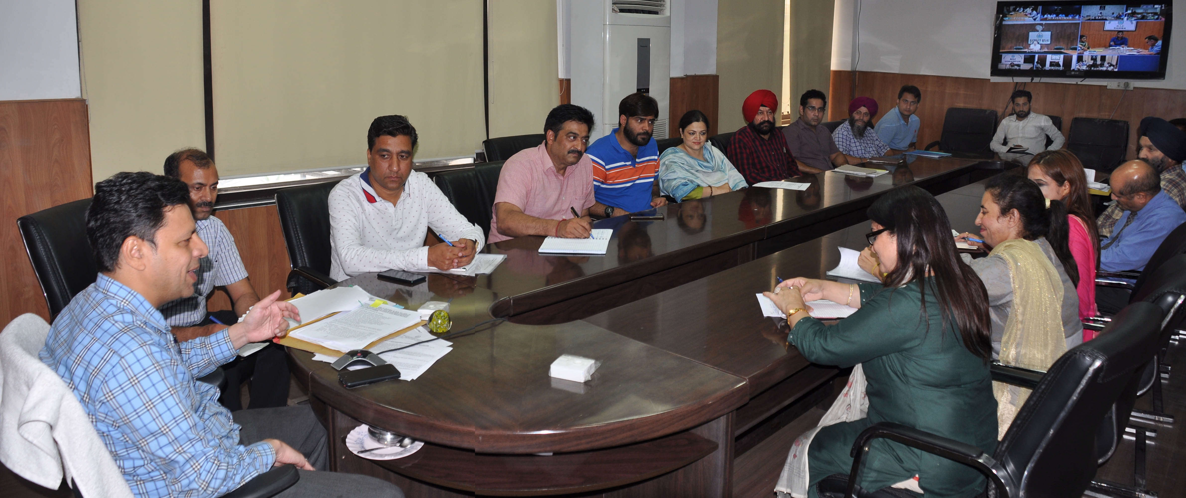 Div Com emphasizes on promotion of area specific trades