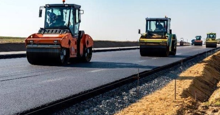 Gadkari sets road construction target for next two years at Rs 15 lakh crore