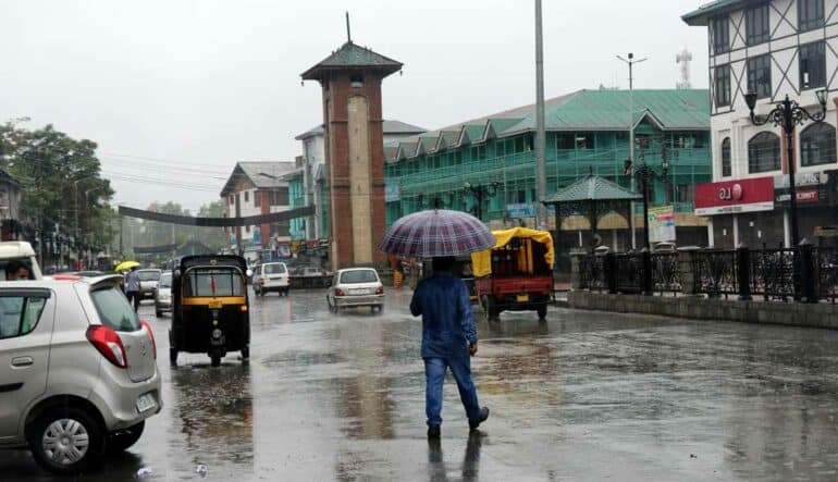 Widespread Rains, Snowfall Expected In J&K From March 6-8: MeT