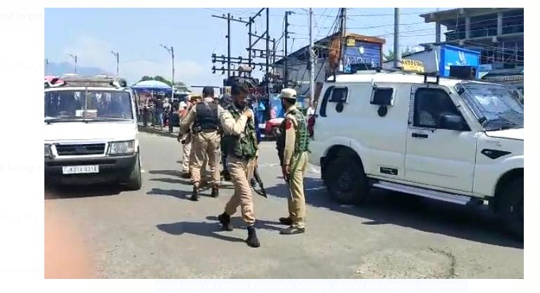 Five civilians injured in grenade attack at Hari Singh High street, Srinagar