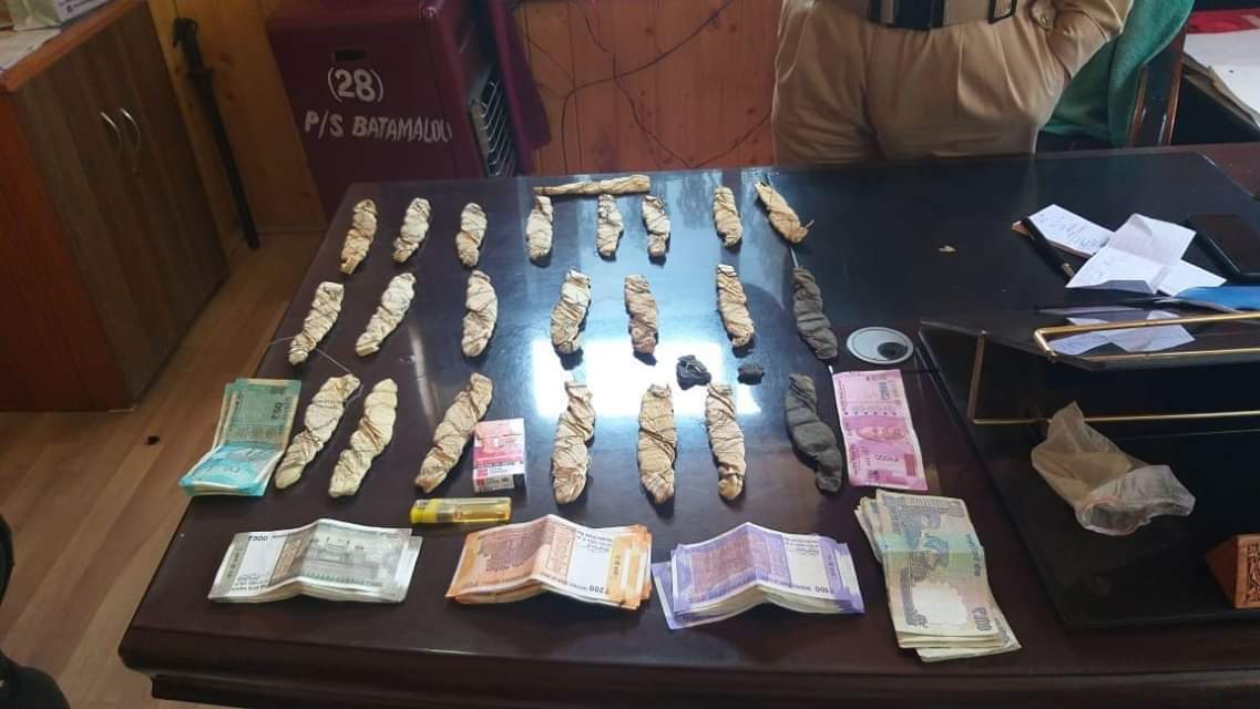 Head Constable arrested with 650 Gms of Charas in Srinagar 