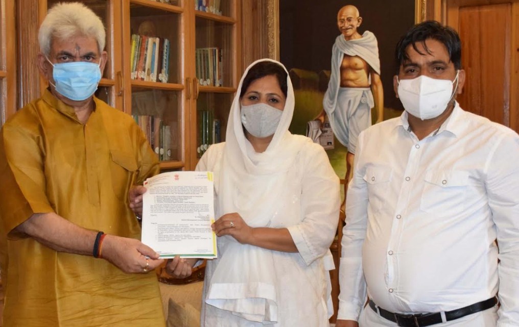 DDC Chairpersons, President JK Workers Party call on Lt Governor