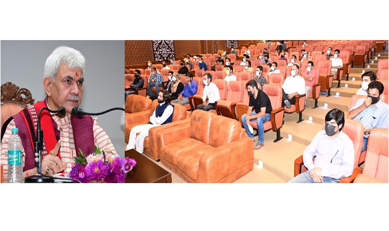 Delegation of JKAS aspirants calls on Lt Governor