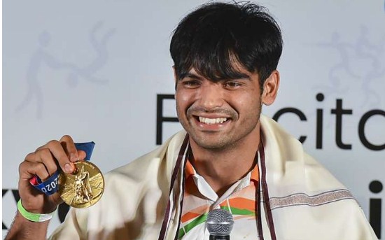 Gujarat: Local petrol pump owner offers free fuel to all 'Neerajs', to celebrate India's Olympic gold