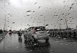 Rain Lash Plains Of J&K, MeT Predicts More With Snow Over Higher Reaches