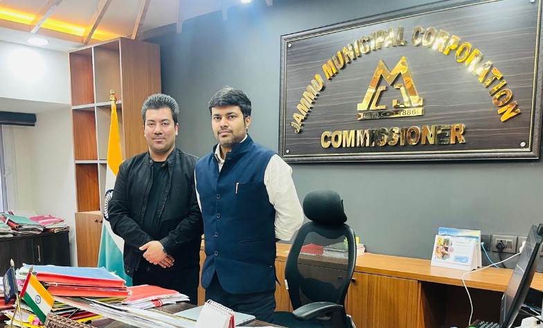Abhinav Anand call on JMC Commissioner, highlight various issues on public welfare 