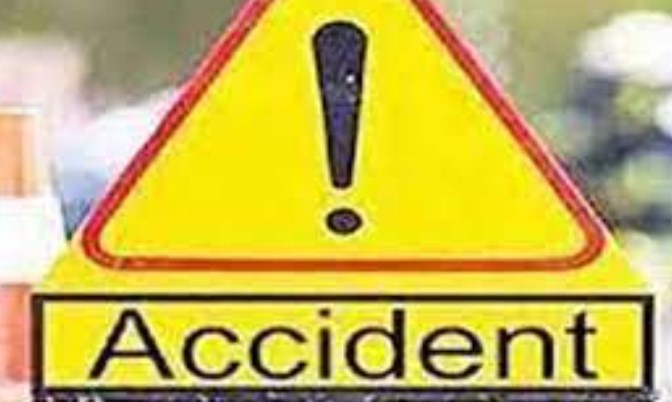 1 dead, 24 injured as bus turns turtle in Katra