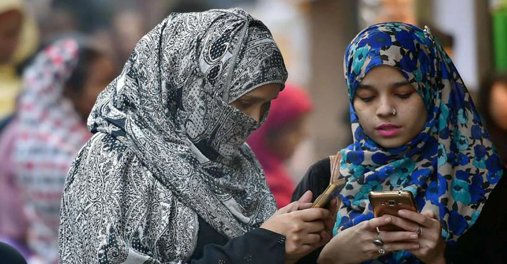 UP man working in Kuwait gives triple talaq through WhatsApp