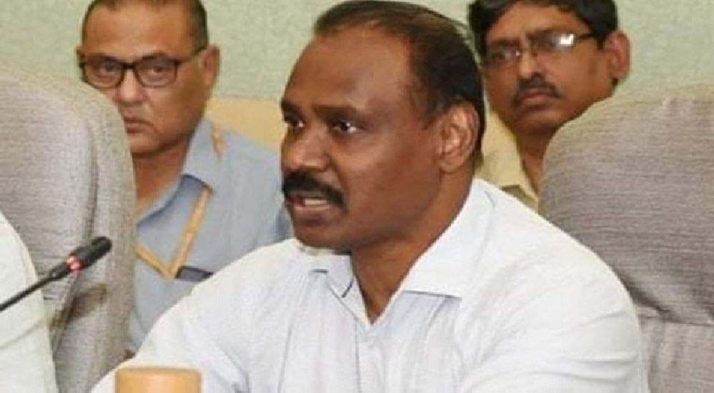 Sat distributes Ayushman Bharat golden cards