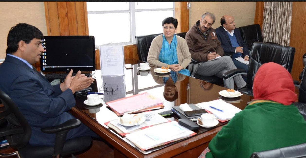 FC reviews proposal regarding quality improvement in JK schools