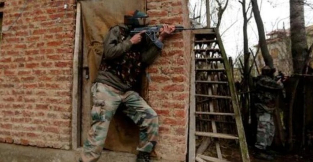 Kashmir: Terrorist killed in ongoing encounter in Tral