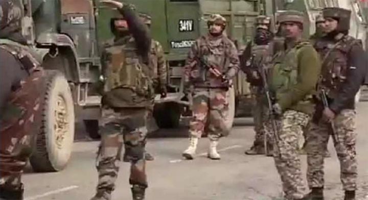 Militants lob grenade at CRPF camp in Jammu and Kashmir Kulgam, Army jawan injured