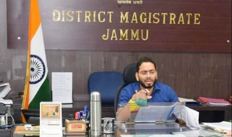 DM Jammu sets deadline for surrendering excess firearm(s) by licensees