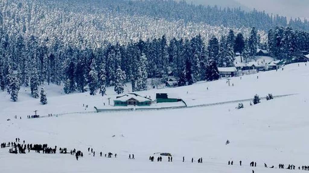 Kashmir: Advisory issued in view of Heavy Snowfall Forecast 