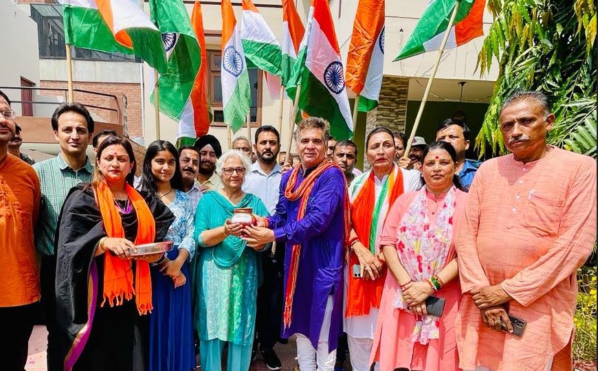 'Meri Mati, Mera Desh' honours India's land, bravery: Ravinder Raina