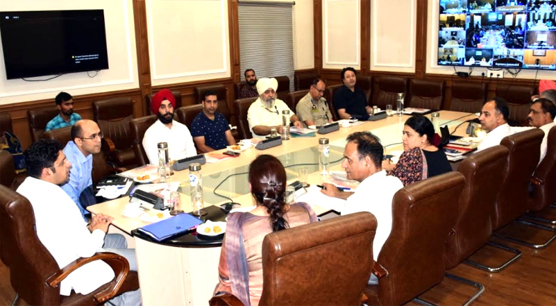 I&B Ministry Decides to do Away with Single-use Plastic Inside Units Under It