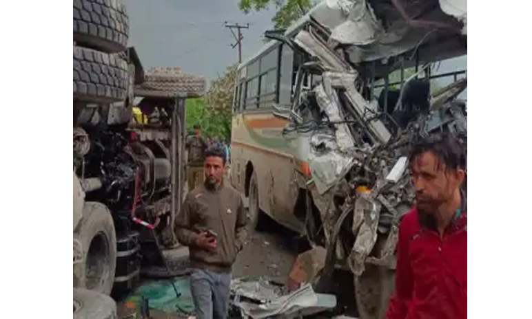 Death toll in Pattan road accident rises to 3 after another Sarpanch succumb to injuries