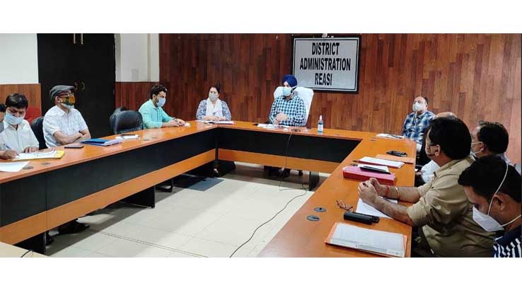 DC Reasi reviews progress on 132KV double circuit Katra-Reasi-Gran Transmission line