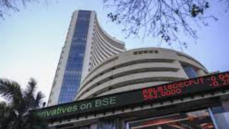 Indian stocks slump snapping 4-day gains on elevated US inflation
