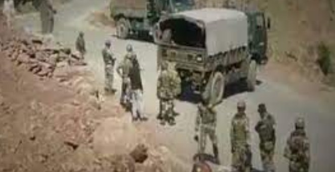 J&K: A suspicious bag found in Bhimber Gali area of Poonch Traffic stopped