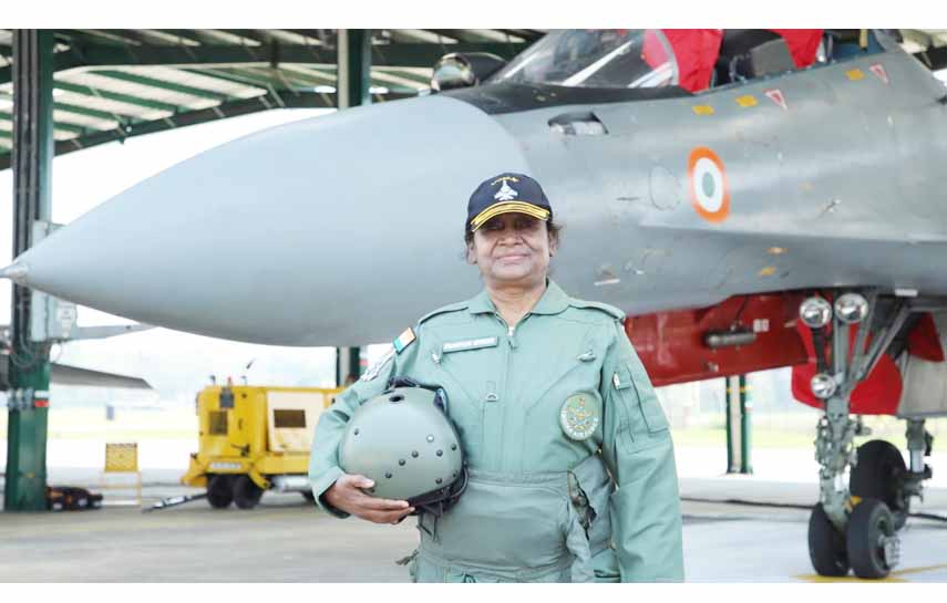 President Murmu takes sortie on Su-30 aircraft